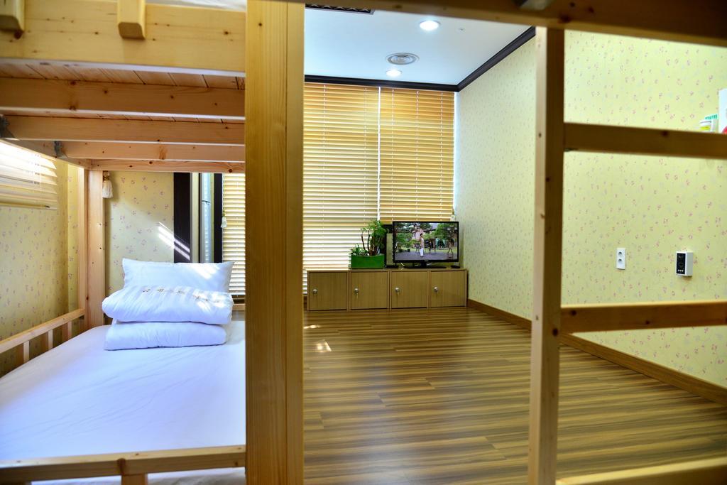 Seom Guesthouse ソギポ エクステリア 写真